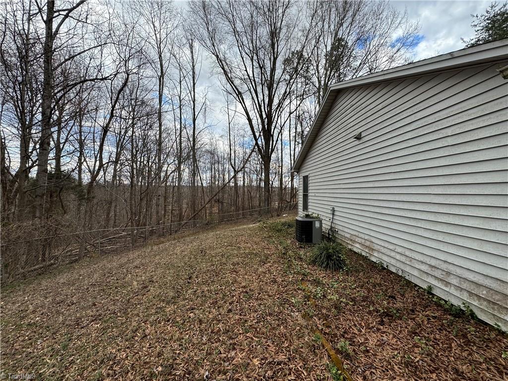 5761 Davis Road Walkertown, NC 27051 - Photo 7 of 20 Gallery Image 7