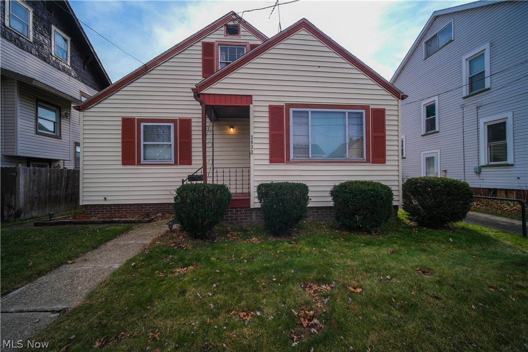 3032 9th Street Southwest Canton, OH 44710 - Photo 1 of 18