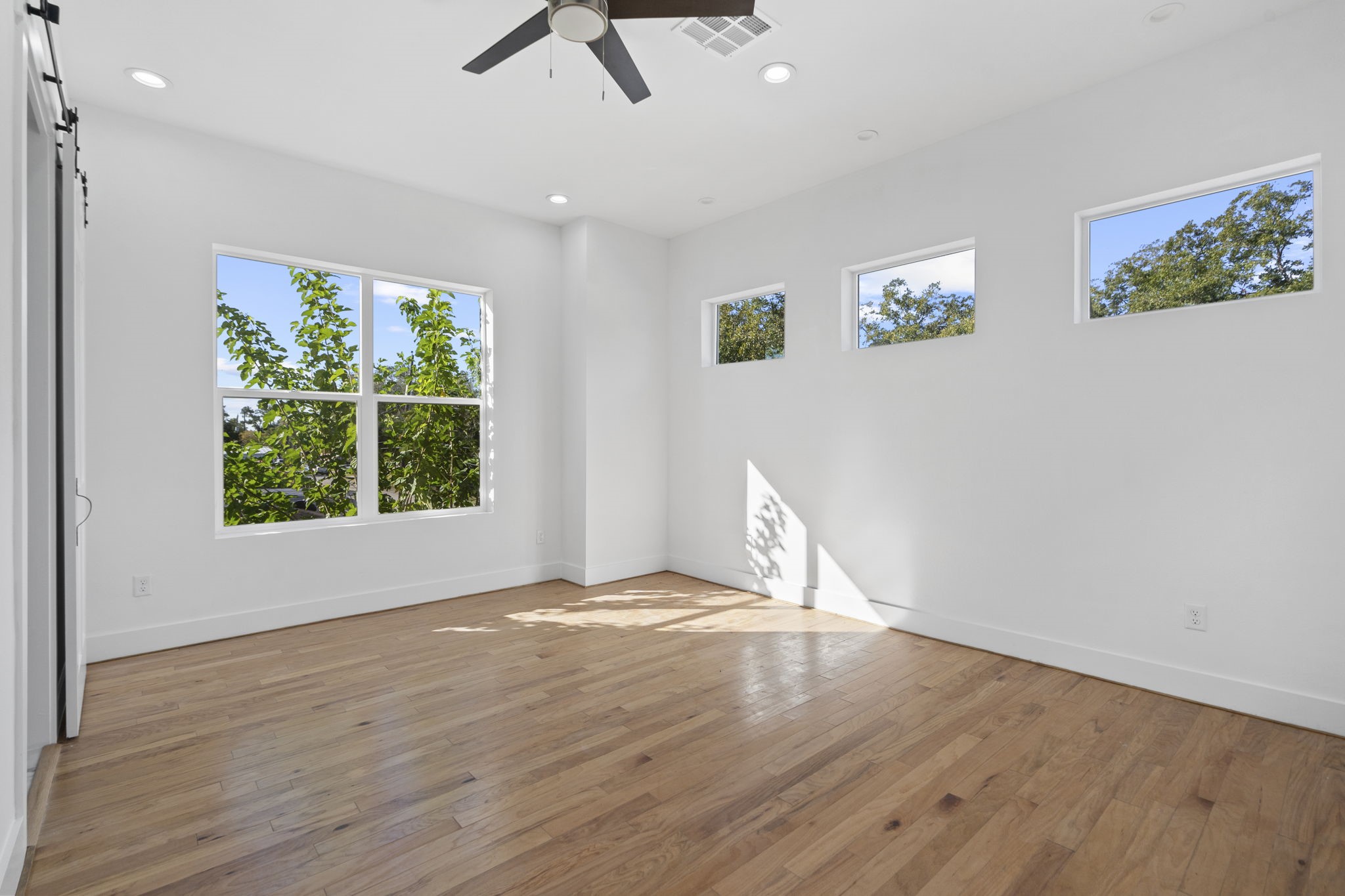 2022 Thonig Road, Unit A Houston, TX 77055 - Photo 6 of 14