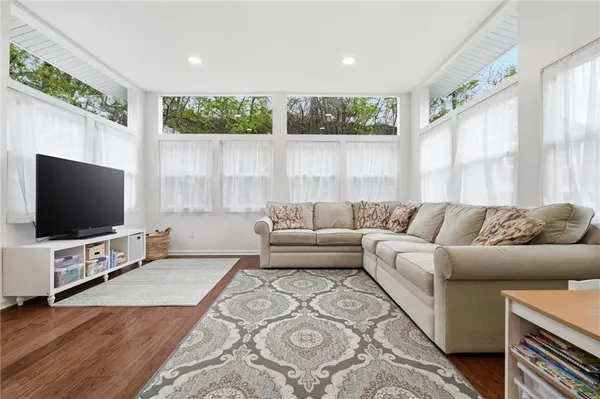 $469,900 | 611 Greendale Avenue, Pittsburgh, PA 15218