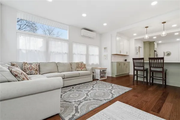 $469,900 | 611 Greendale Avenue, Pittsburgh, PA 15218