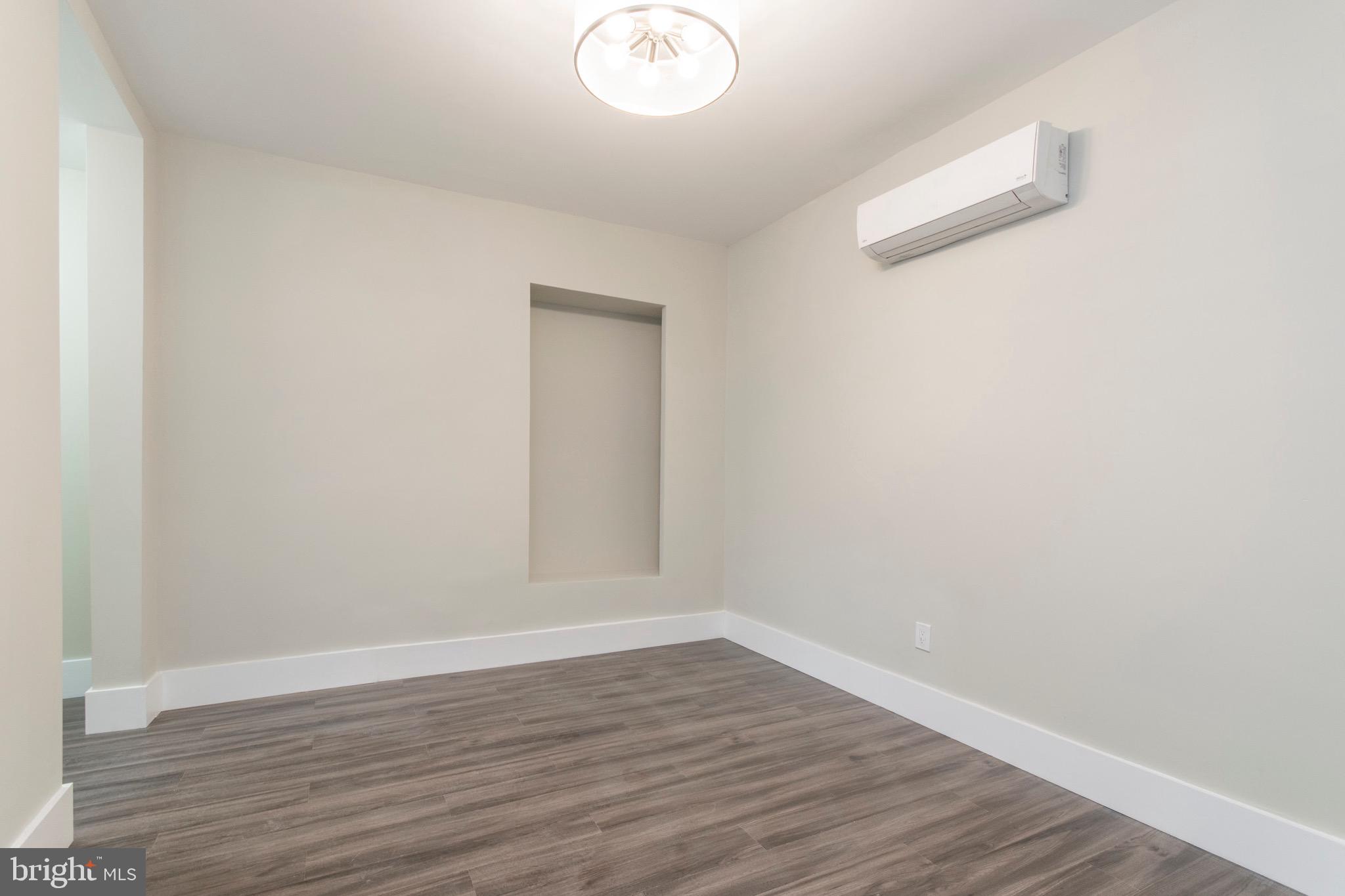 1705 Spruce Street, Unit 4 Philadelphia, PA 19103 - Photo 5 of 12