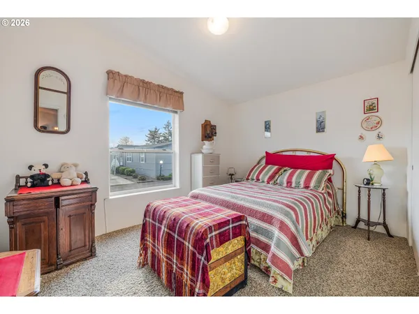 $164,900 | 900 Northeast Francis Avenue, Unit 63, Gresham, OR 97030