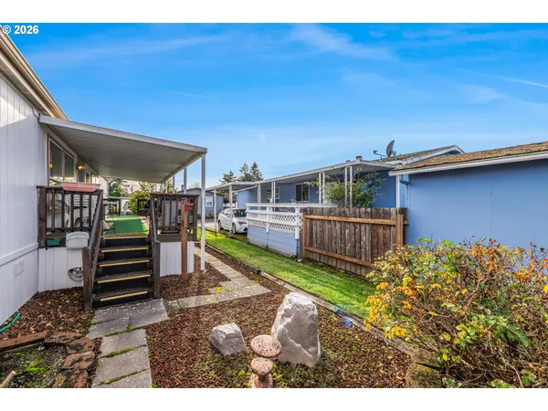 $164,900 | 900 Northeast Francis Avenue, Unit 63, Gresham, OR 97030