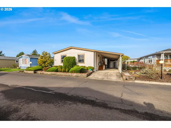 $164,900 | 900 Northeast Francis Avenue, Unit 63, Gresham, OR 97030