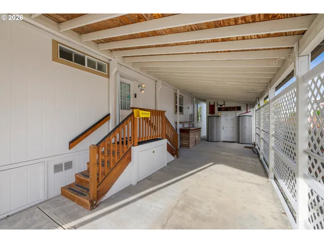 $179,900 | 900 Northeast Francis Avenue, Unit 63, Gresham, OR 97030