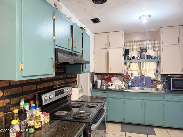 $199,900 | 1053 Willis Drive, Jacksonville, FL 32205