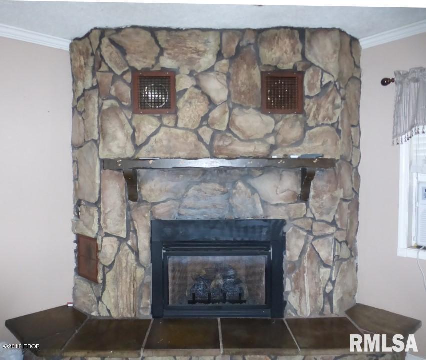16515 Freeman Spur Road Herrin, IL 62948 - Photo 12 of 22 Gallery Image 12