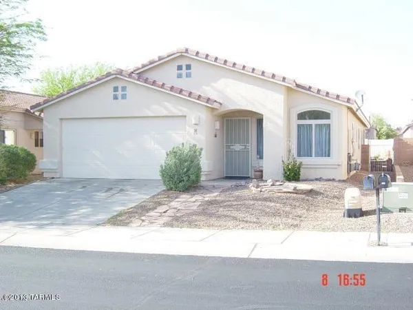 $1,900 | 570 West Faith Dawn Court, Tucson, AZ 85704