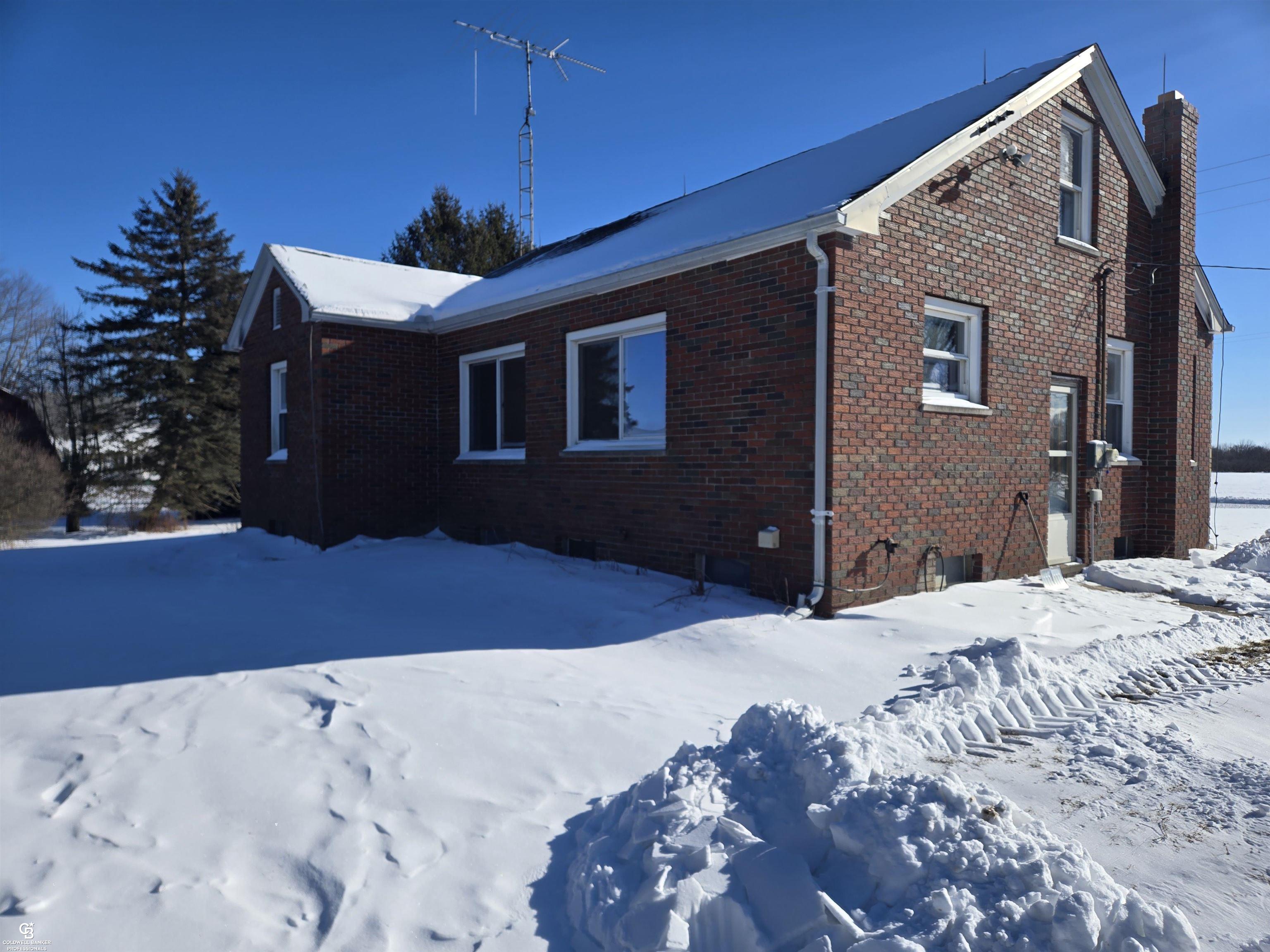 13920 Hunt Road Allenton, MI 48002 - Photo 5 of 23 Rear angle view of home