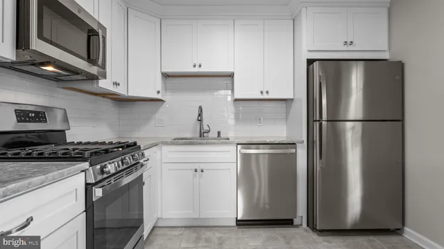 $2,800 | 4008 Waltham Court, Unit 254, Yardley, PA 19067