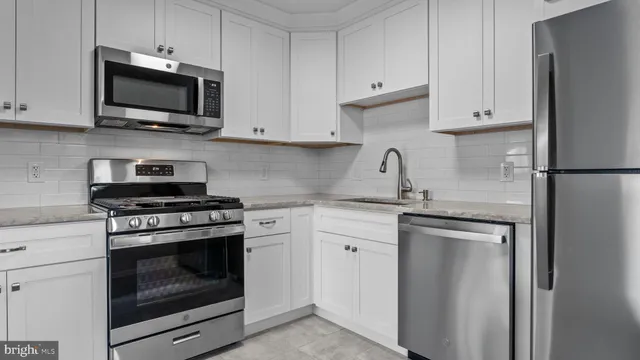 $2,800 | 4008 Waltham Court, Unit 254, Yardley, PA 19067