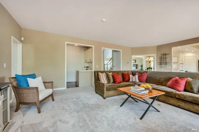 $1,095,000 | 1508 Ronne Drive, Santa Rosa, CA 95405