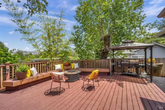 $1,095,000 | 1508 Ronne Drive, Santa Rosa, CA 95405