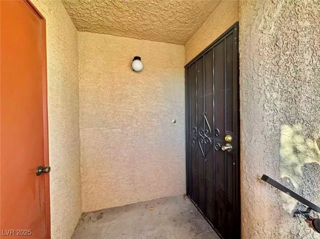 $995 | 4310 Sanderling Circle, Unit 104, Las Vegas, NV 89103