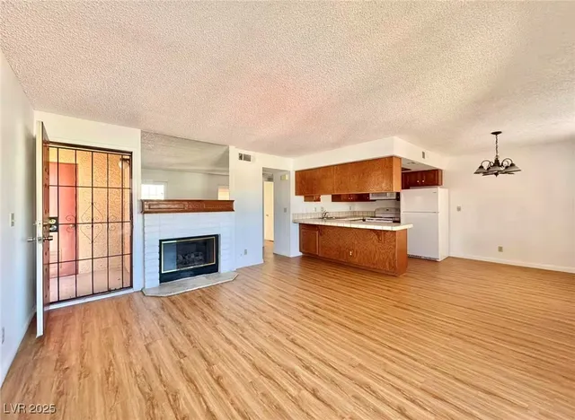 $995 | 4310 Sanderling Circle, Unit 104, Las Vegas, NV 89103