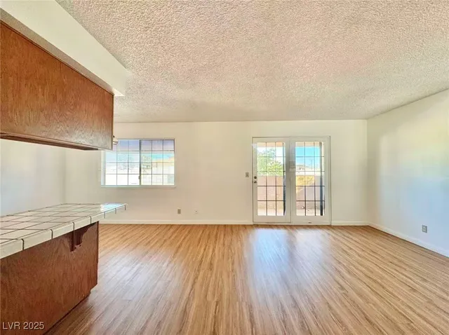 $995 | 4310 Sanderling Circle, Unit 104, Las Vegas, NV 89103