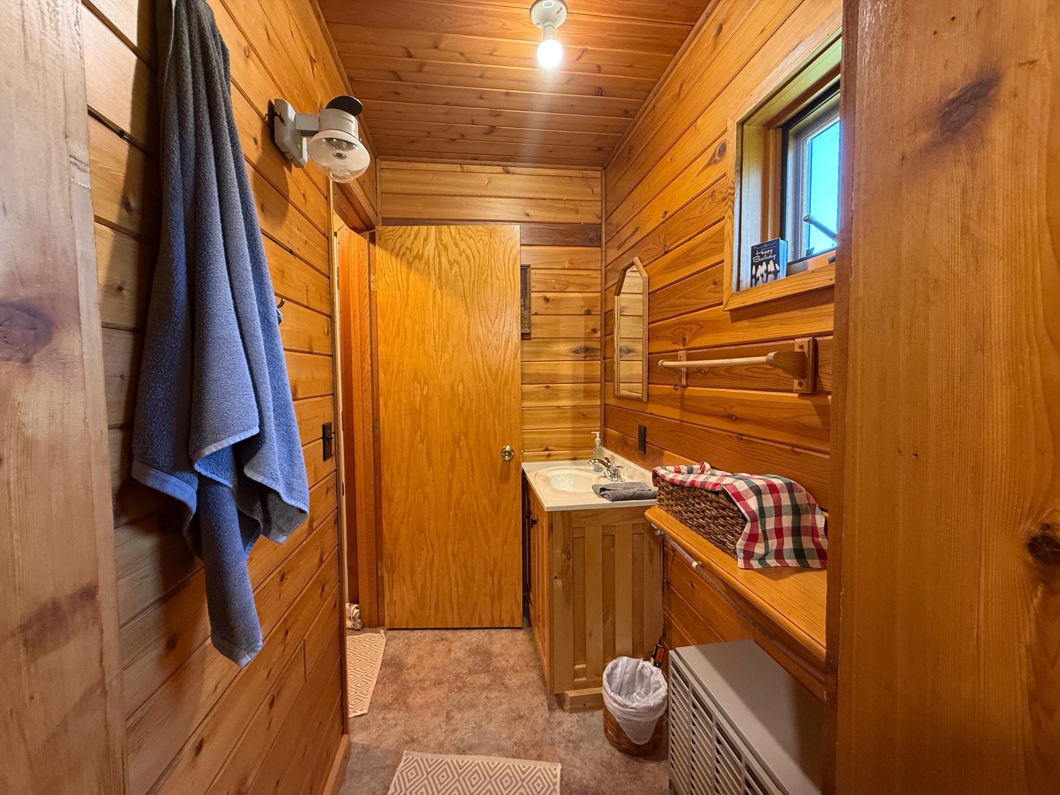 3437 Blueberry Hill Road Two Harbors, MN 55616 - Photo 38 of 106