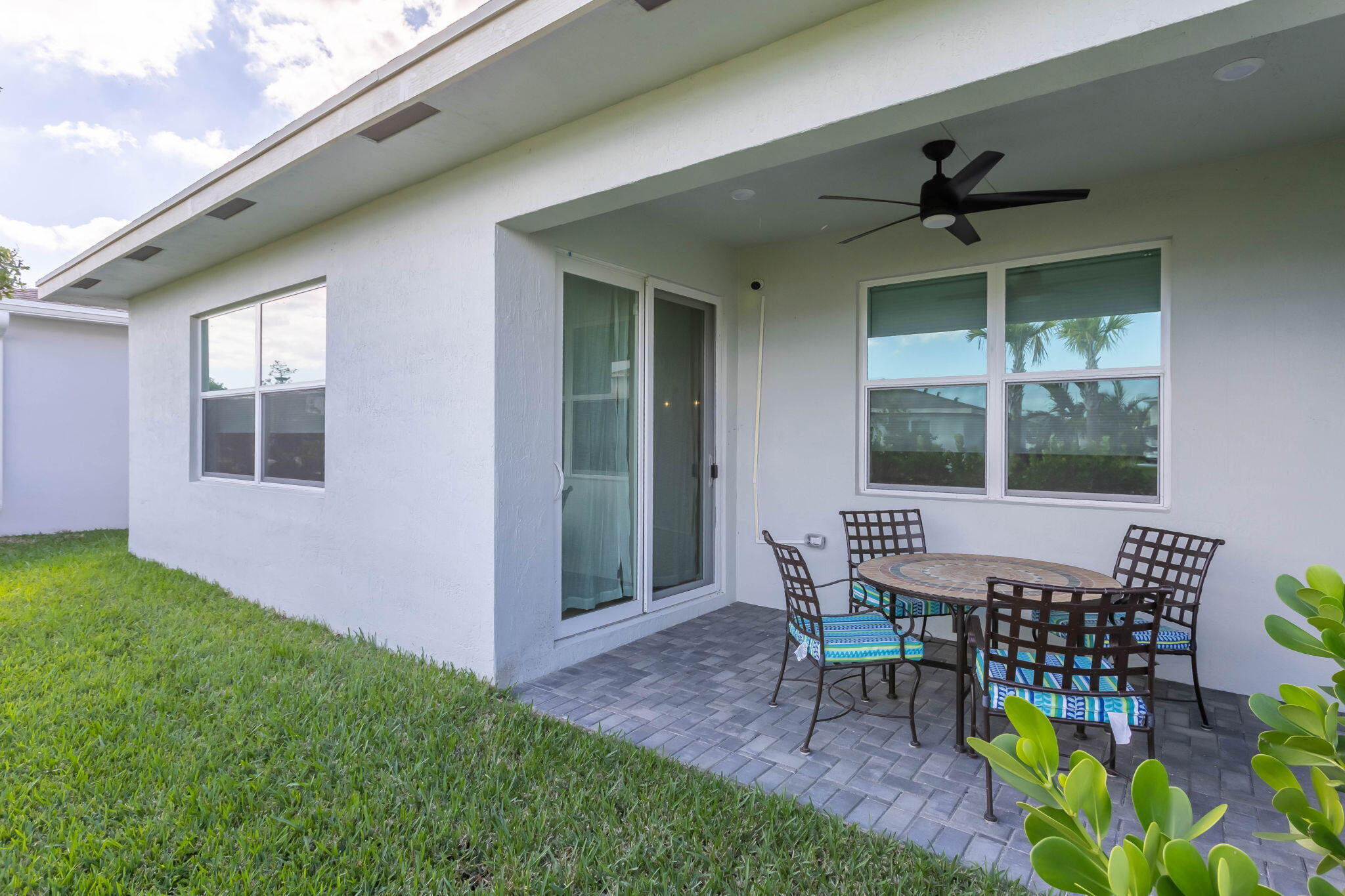 13404 Brotherhood Way Delray Beach, FL 33484 - Photo 33 of 44 a outdoor space with furniture