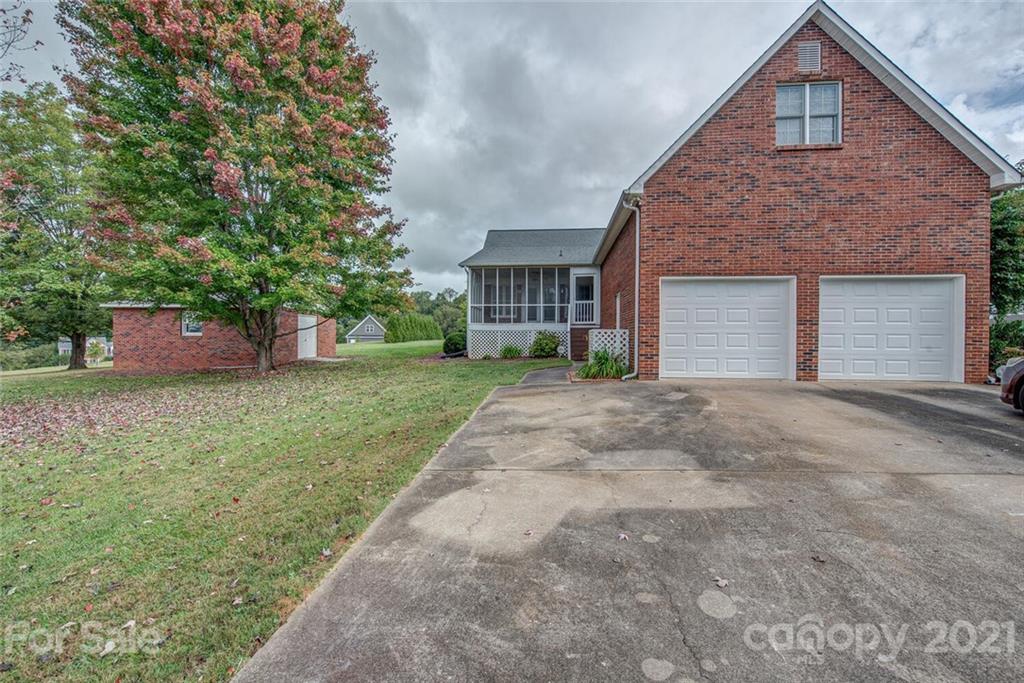 1301 Stoney Point Road Shelby, NC 28150 - Photo 33 of 36 Gallery Image 33