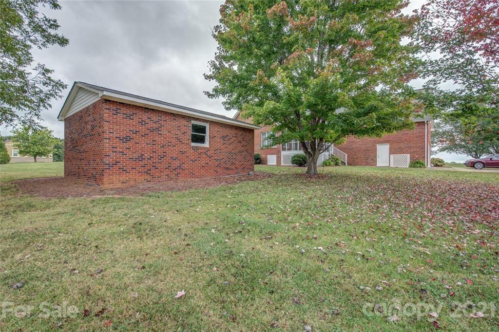 1301 Stoney Point Road Shelby, NC 28150 - Photo 34 of 36 Gallery Image 34