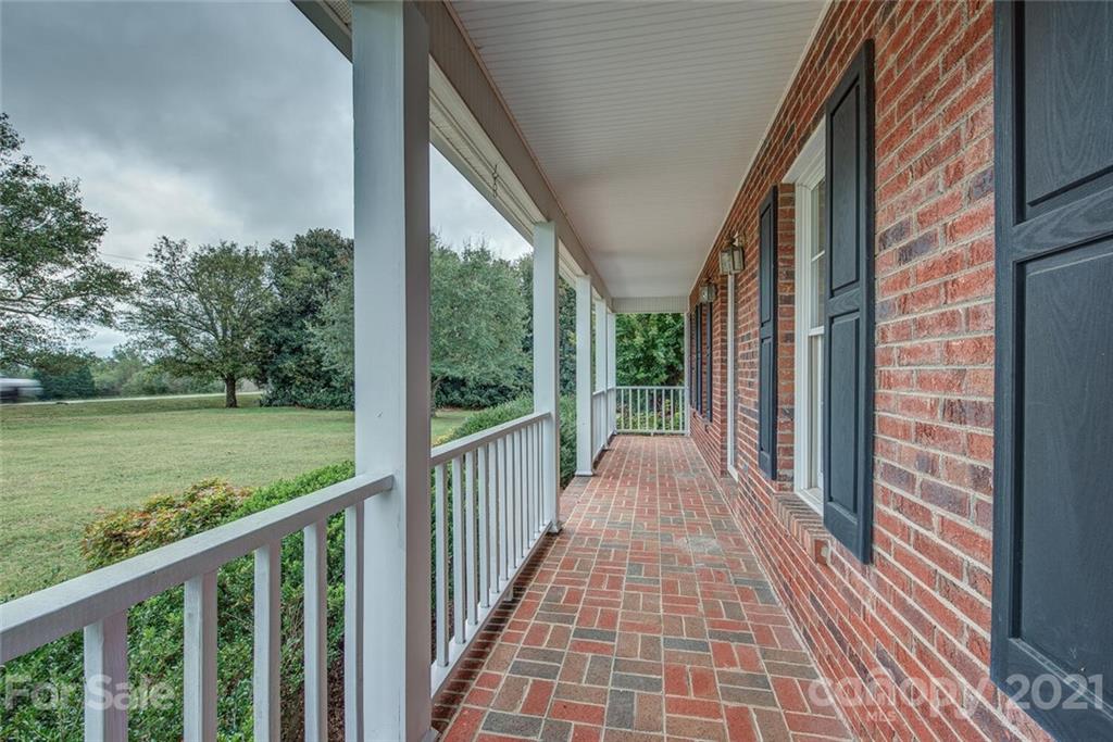 1301 Stoney Point Road Shelby, NC 28150 - Photo 5 of 36 Gallery Image 5