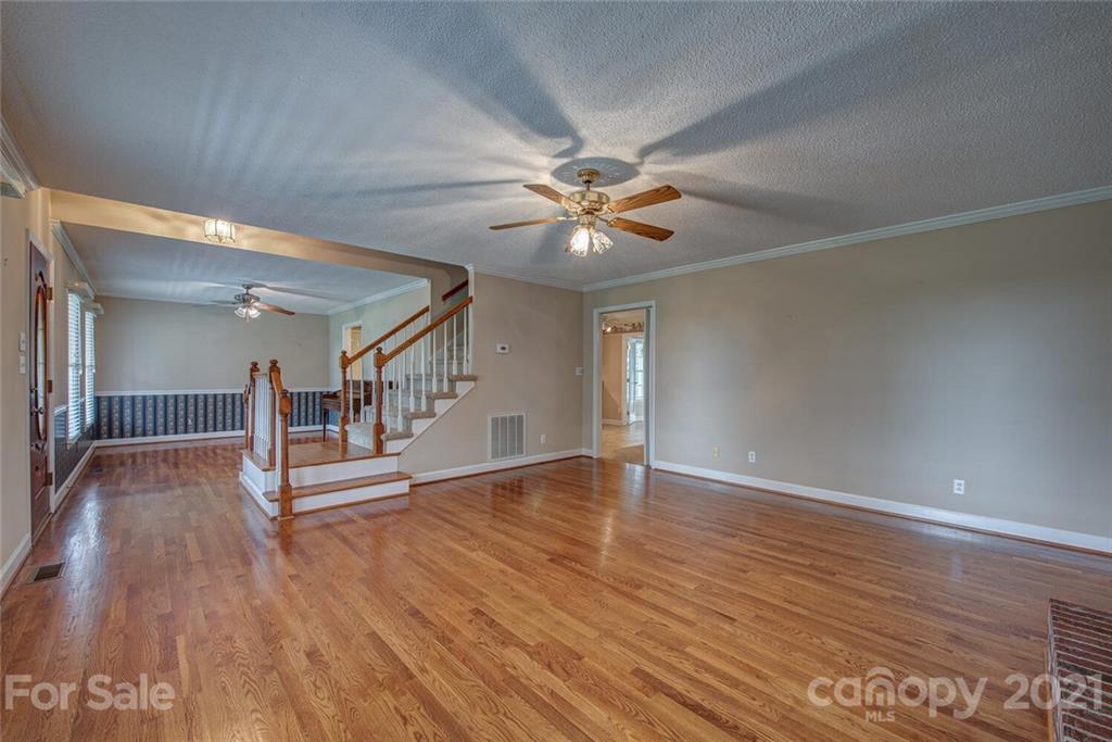 1301 Stoney Point Road Shelby, NC 28150 - Photo 9 of 36 Gallery Image 9