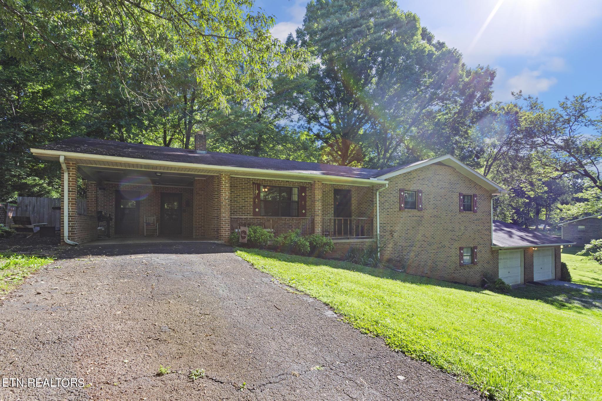 404 Hillcrest Drive Decatur, TN 37322 - Photo 1 of 25 02