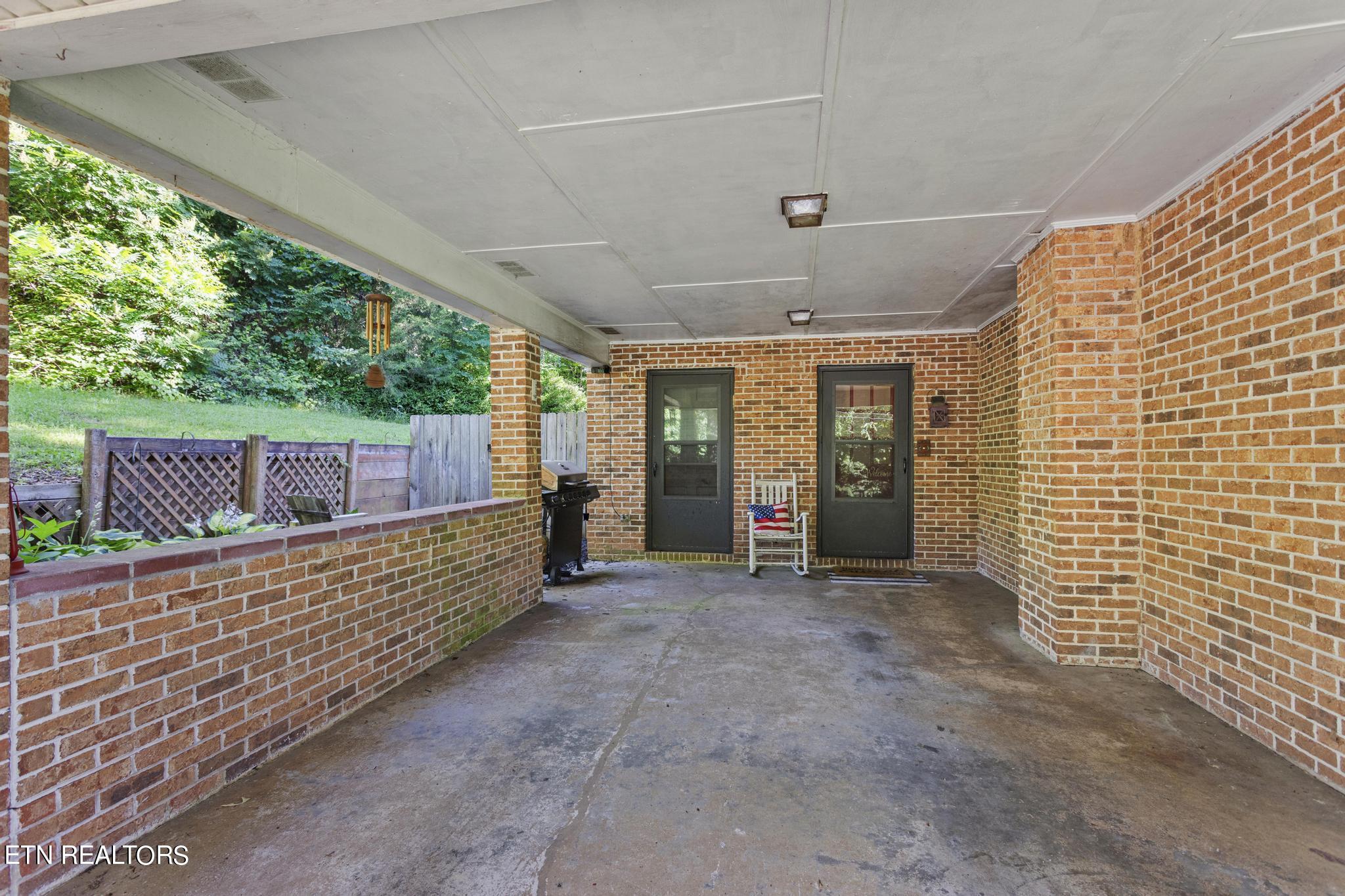404 Hillcrest Drive Decatur, TN 37322 - Photo 2 of 25 03