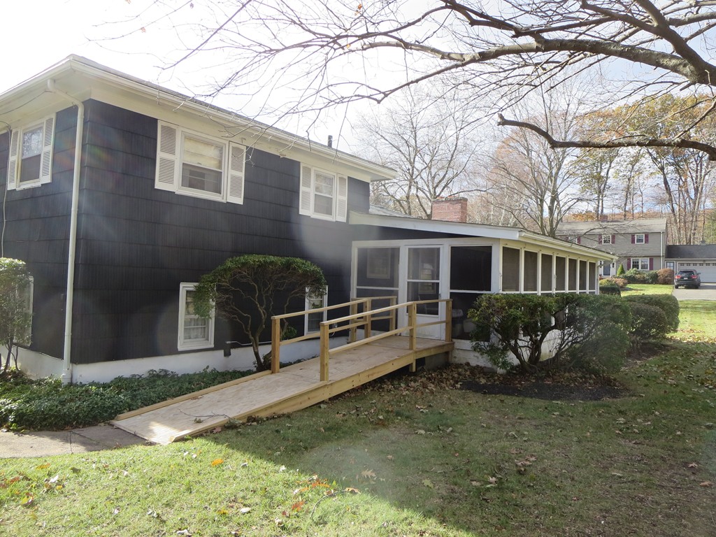 145 West Meadowview Road Holyoke, MA 01040 - Photo 2 of 17