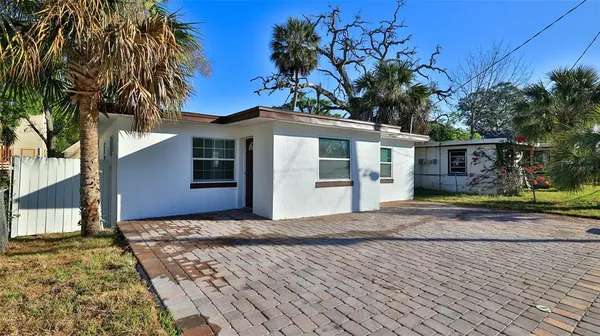 $2,150 | 326 Hobart Avenue, Daytona Beach, FL 32114