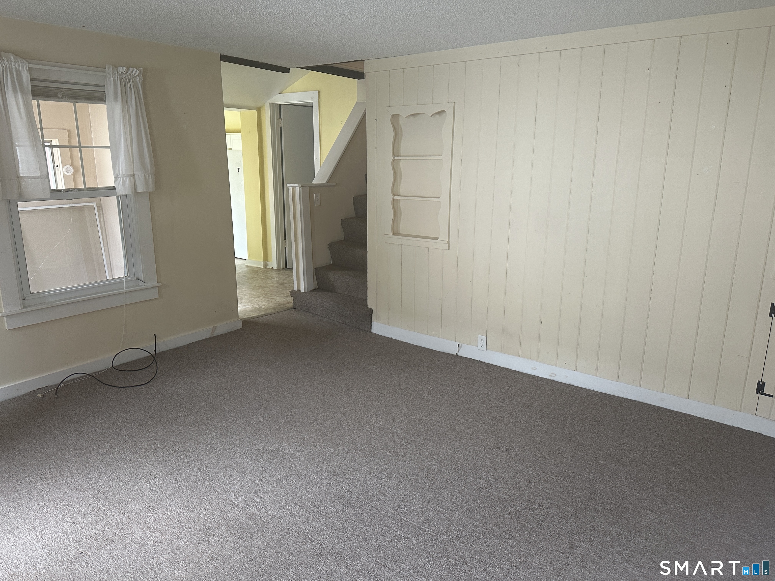 86 State Street Guilford, CT 06437 - Photo 15 of 18 Back unit living room Tenants moving in October 2025