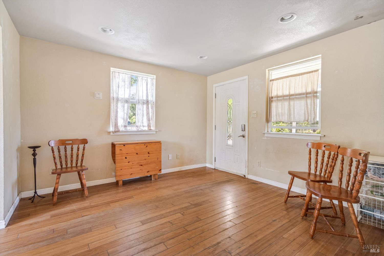3966 Golden Gate Avenue Santa Rosa, CA 95407 - Photo 8 of 19