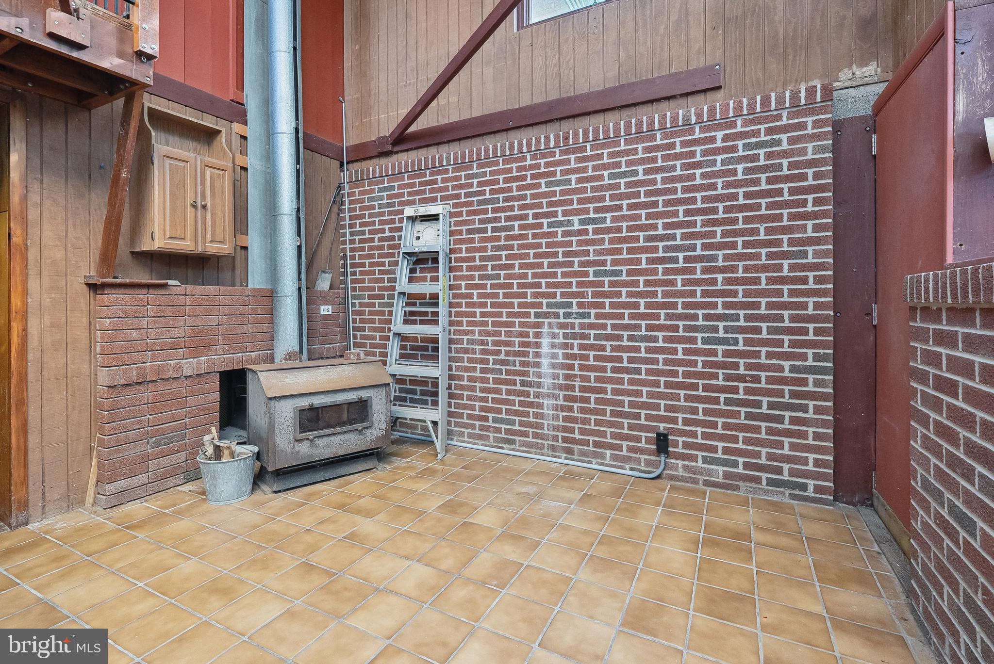 1866 Marshall Road Baltimore, MD 21222 - Photo 18 of 30