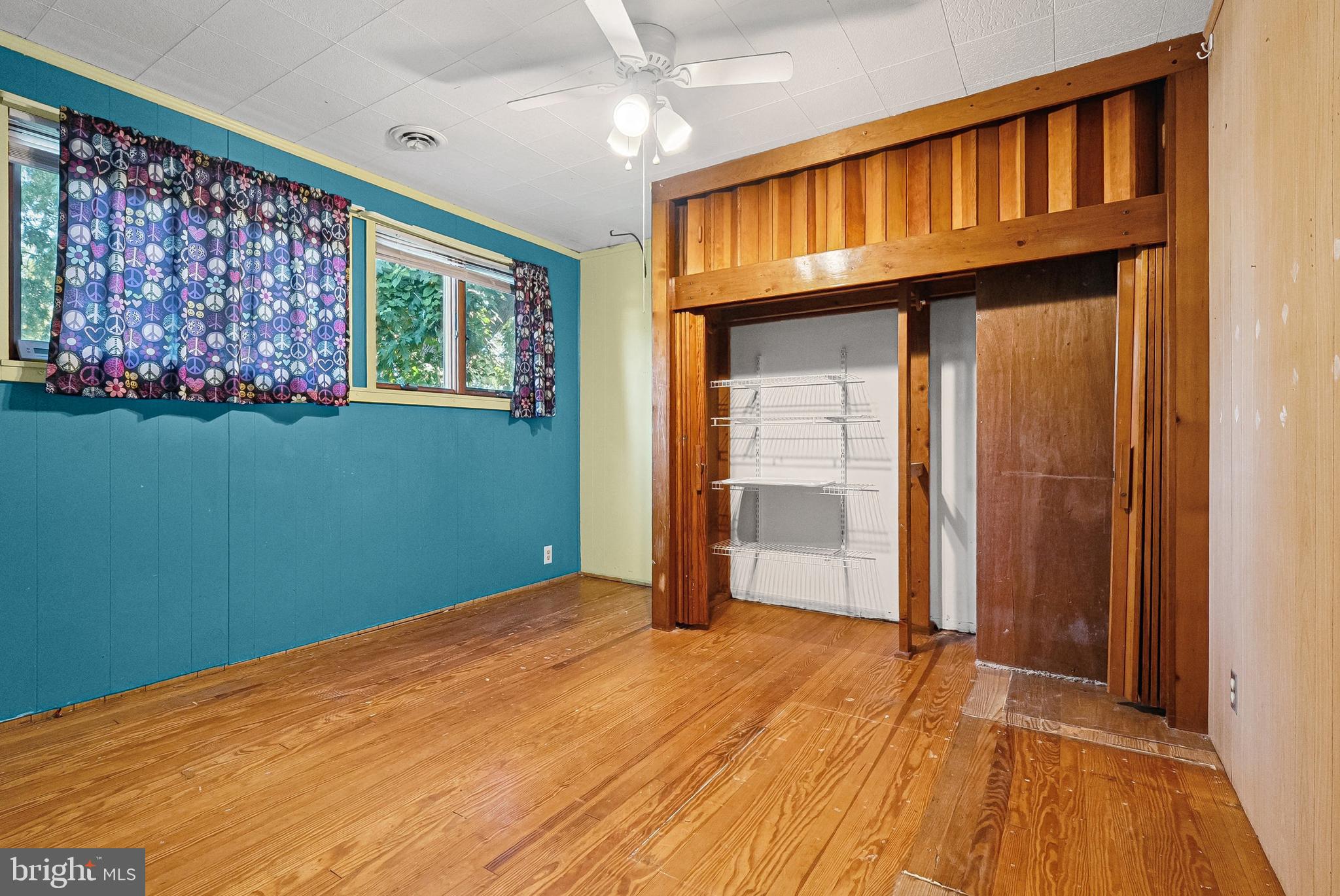 1866 Marshall Road Baltimore, MD 21222 - Photo 5 of 30 a view of an entryway
