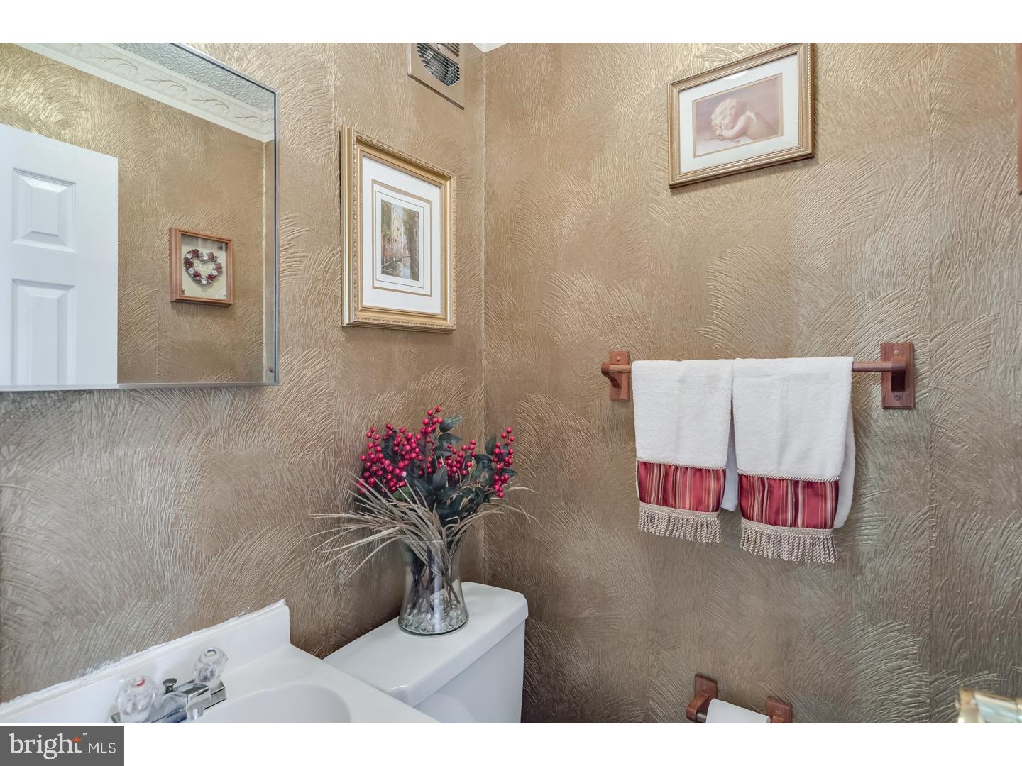 12108 Ranier Road Philadelphia, PA 19154 - Photo 14 of 24
