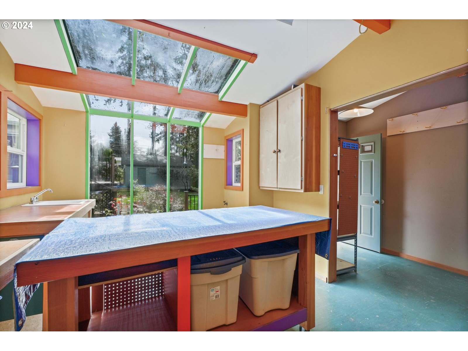 6711 Southwest Taylors Ferry Road Portland, OR 97223 - Photo 38 of 44 Greenhouse
