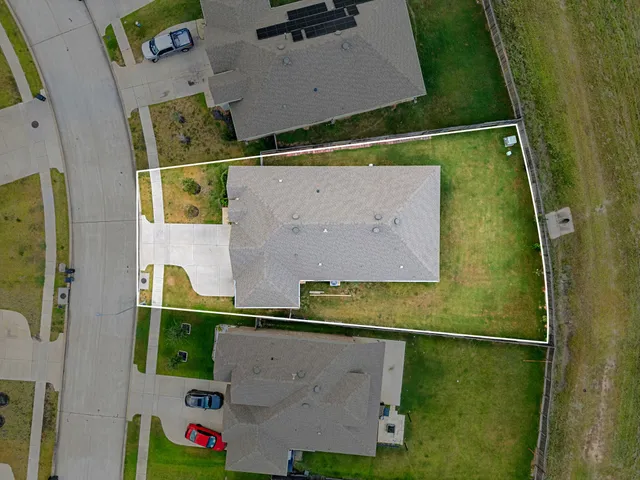 an aerial view of a bathroom