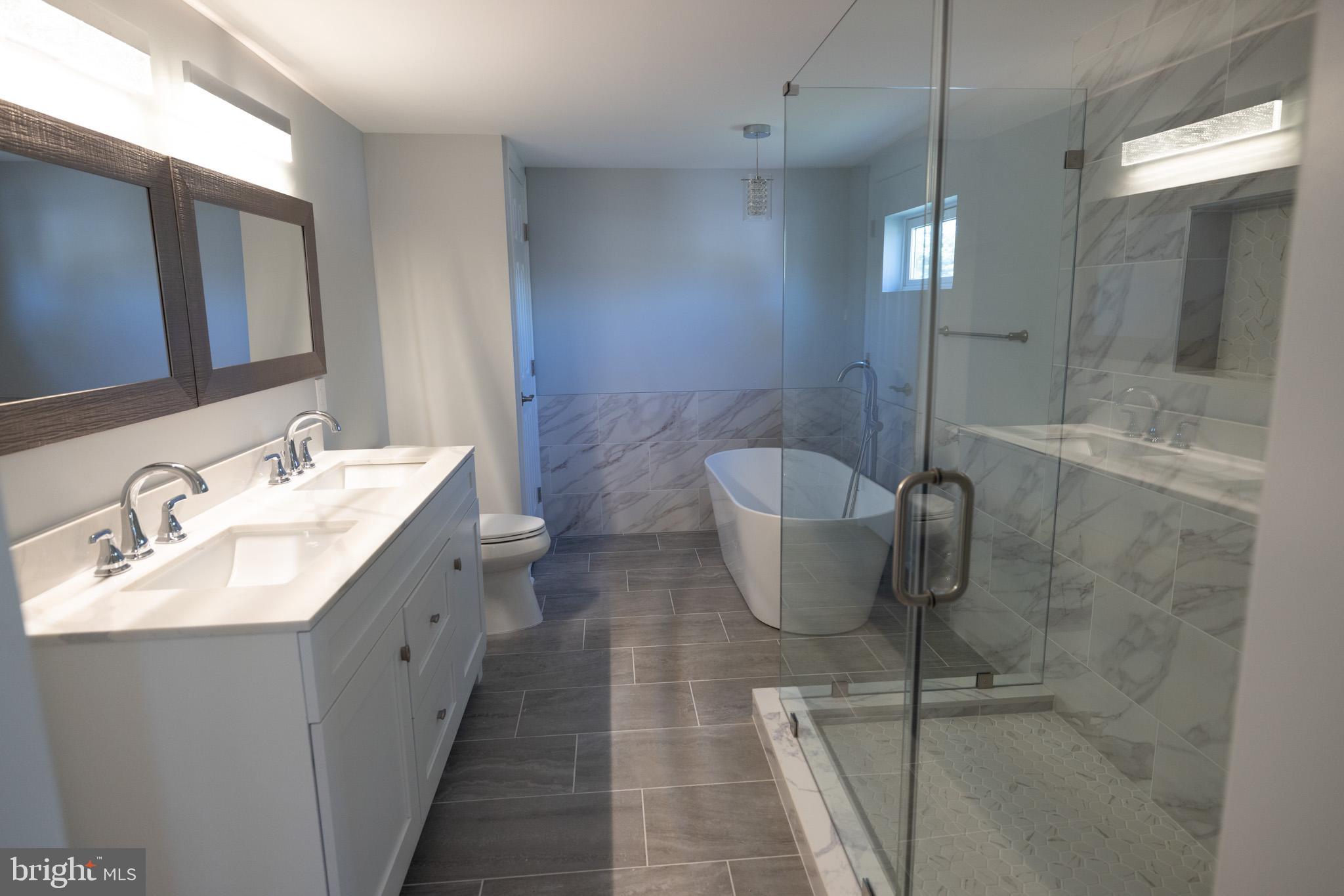 408 Blue Ridge Avenue Northeast Leesburg, VA 20176 - Photo 13 of 17 Master bathroom