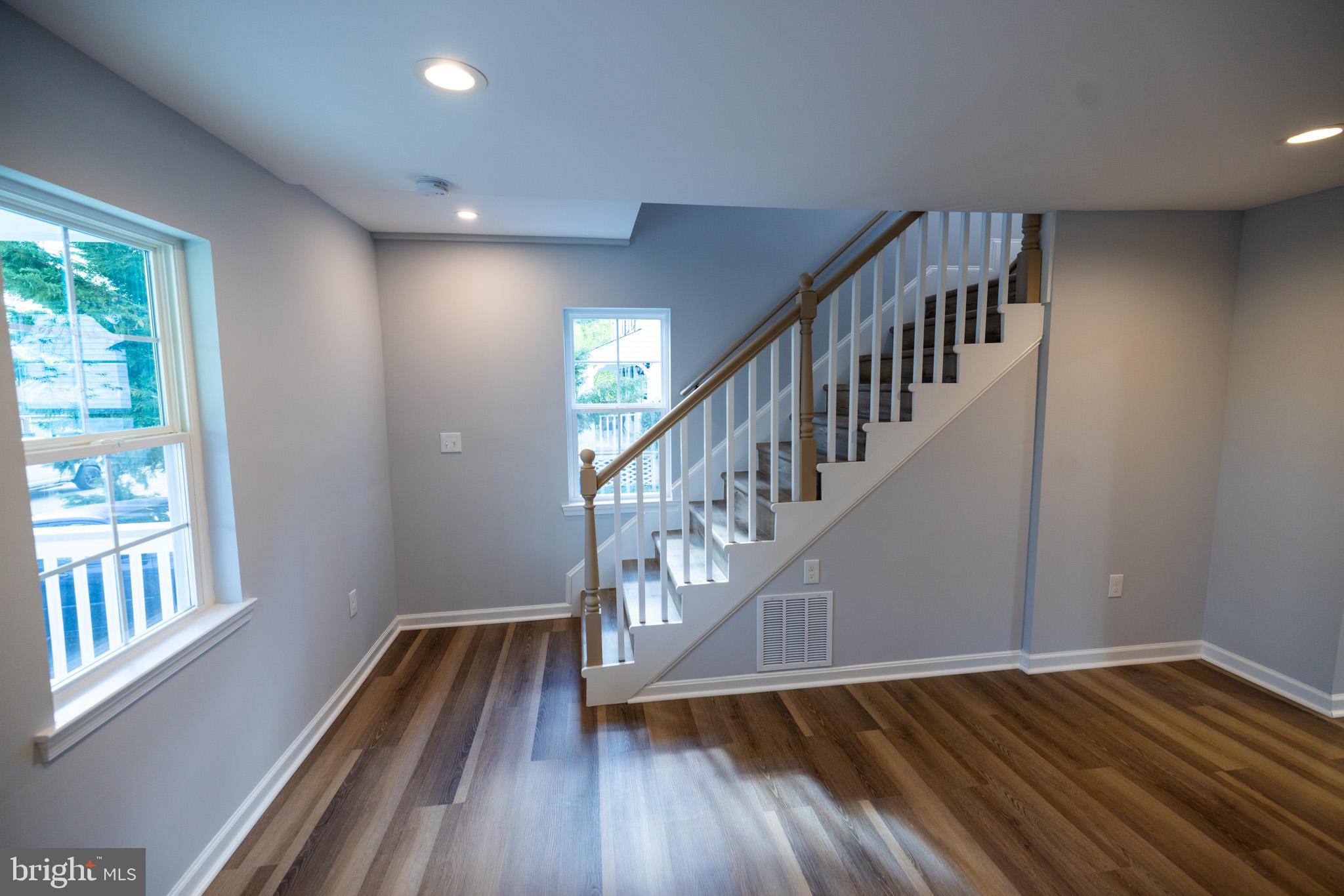 408 Blue Ridge Avenue Northeast Leesburg, VA 20176 - Photo 8 of 17