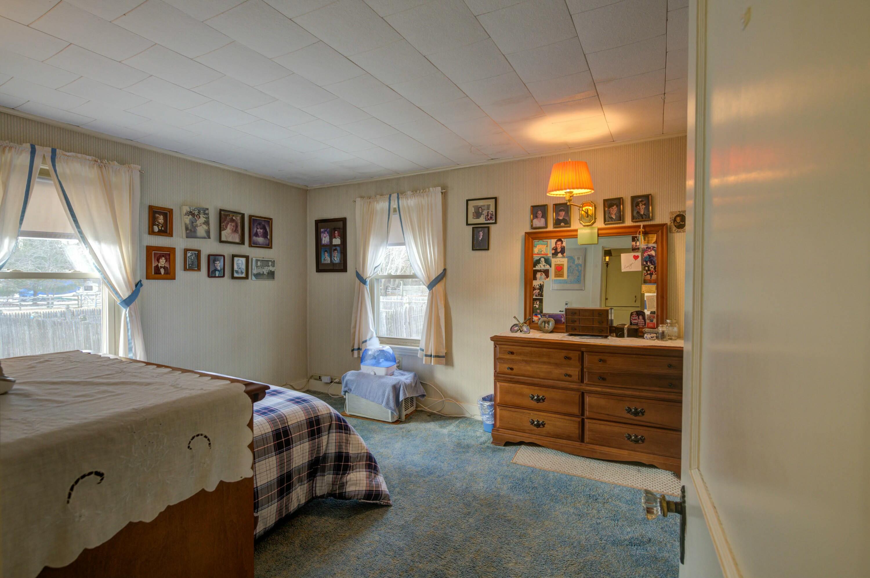 215 Black Point Road Scarborough, ME 04074 - Photo 15 of 25 Master bedroom