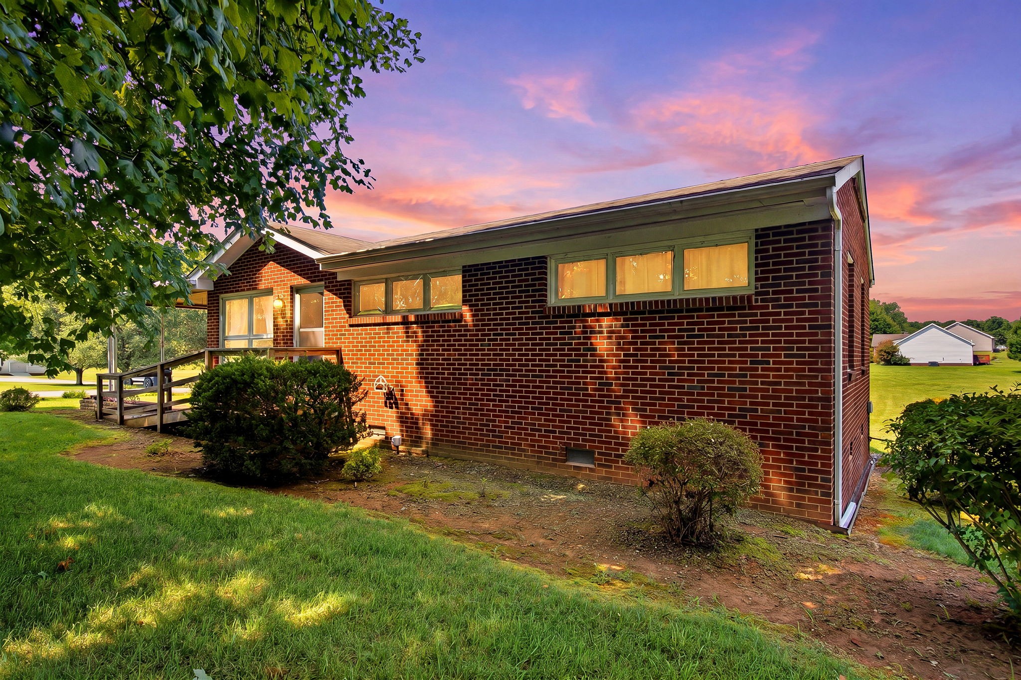 5204 Highway 161 Springfield, TN 37172 - Photo 6 of 40 a front view of a house with a yard