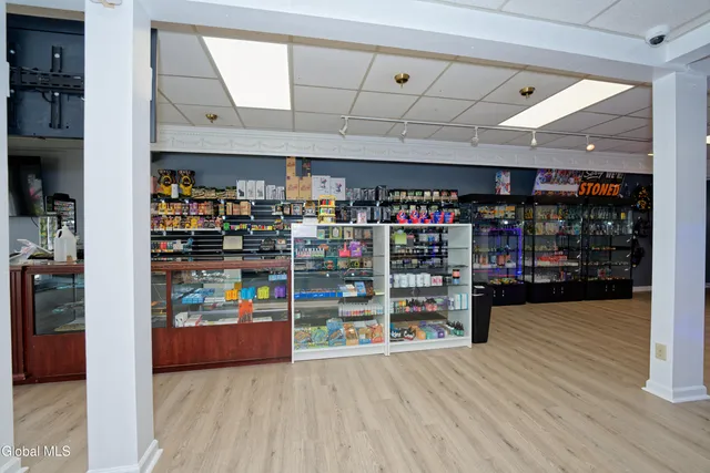 $19 | 1608 Union Street, Schenectady, NY 12309