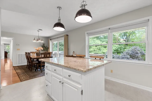 $544,900 | 28 Lynn Avenue, Signal Mountain, TN 37377