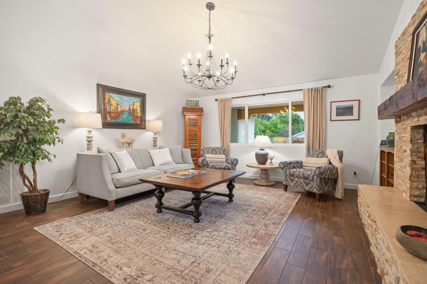 1109 Daly Road Ojai, CA 93023 - Photo 15 of 50 Gallery Image 15