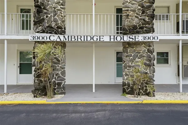 $180,000 | 3900 Roxane Boulevard, Unit 10A, Sarasota, FL 34235