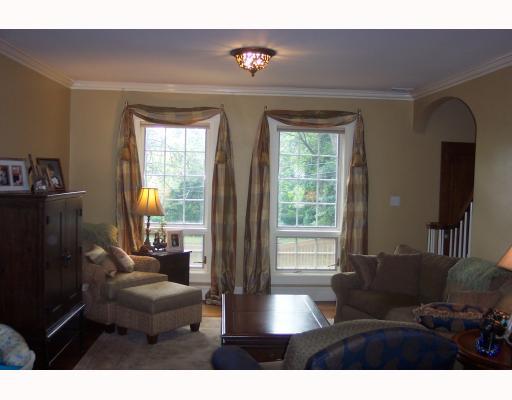 1235 Washington Road Mt. Lebanon, PA 15228 - Photo 4 of 18 Living Room.
