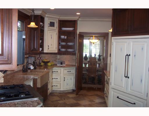 1235 Washington Road Mt. Lebanon, PA 15228 - Photo 7 of 18 Kitchen.