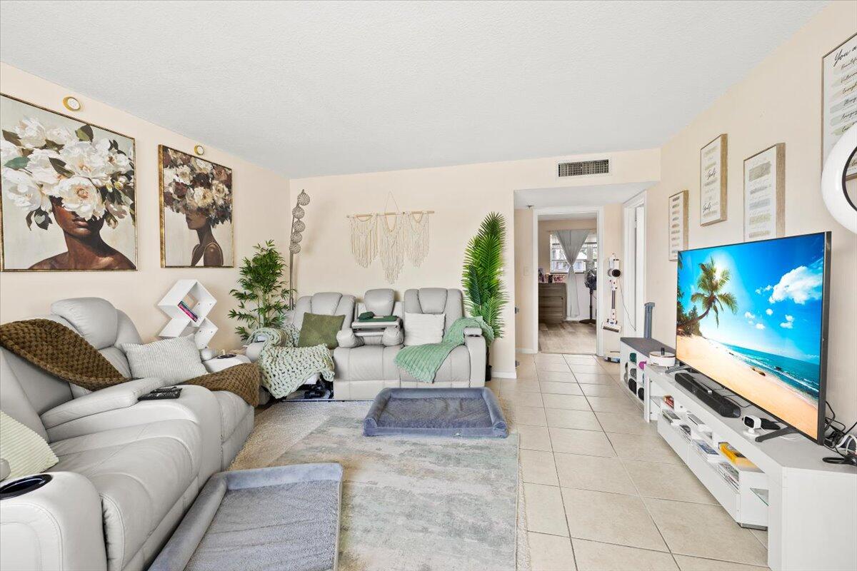 1905 Lake Worth Road Lake Worth Beach, FL 33461 - Photo 1 of 19 06-424A2144