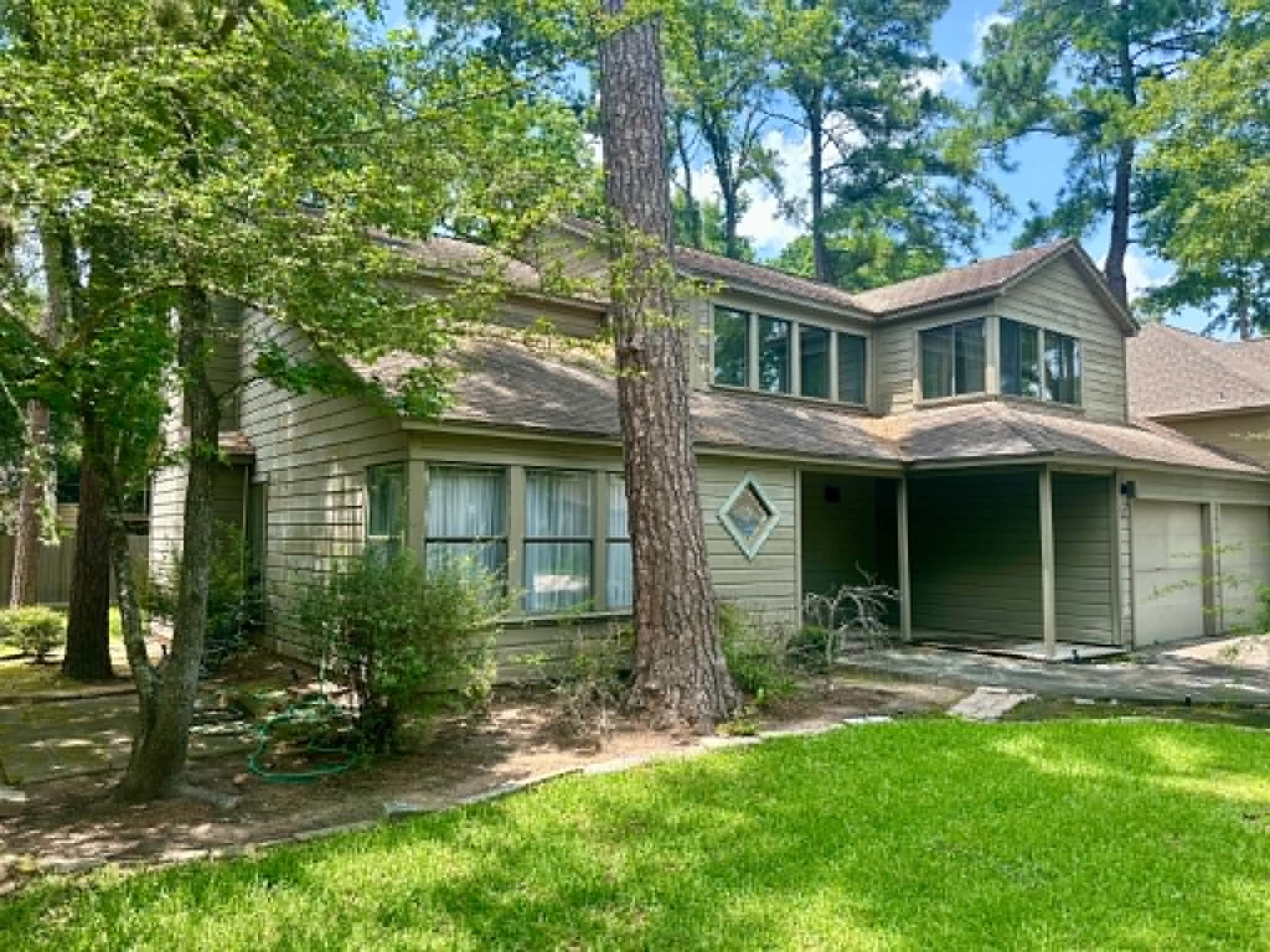 51 Split Rock Road The Woodlands, TX 77381 - Photo 3 of 18